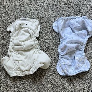 Essembly Cloth Diaper Set - 6 cloths, 2 diaper covers